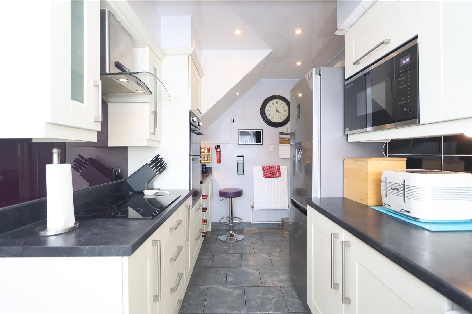 3 bed property in Ferndale Crescent, Kidderminster